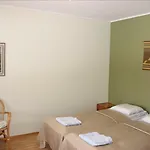 לינה וארוחת בוקר Lomamokkila 4*
