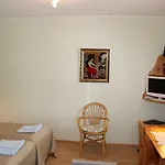 לינה וארוחת בוקר Lomamokkila