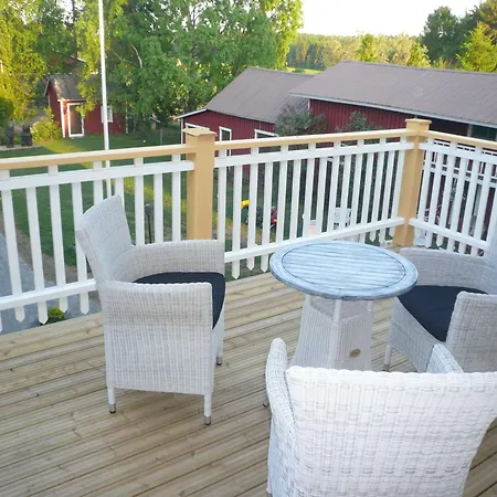 Bed & Breakfast Lomamokkila 4*