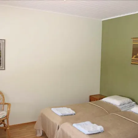 Nocleg ze śniadaniem Lomamokkila 4*