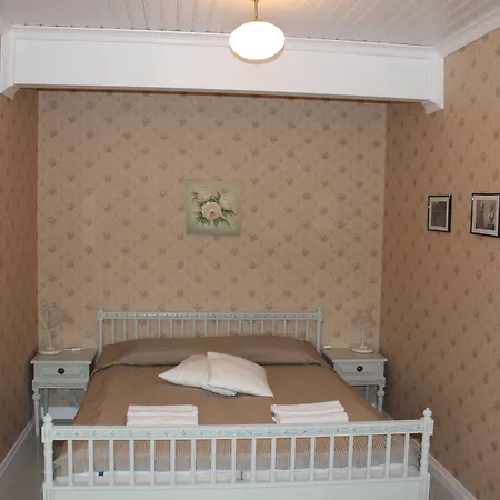 Lomamokkila Bed & Breakfast