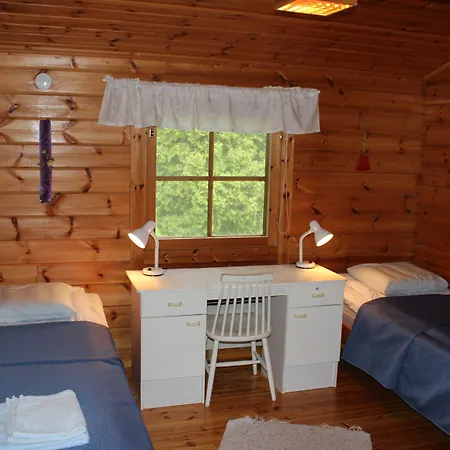 Lomamokkila Nocleg ze śniadaniem 4*