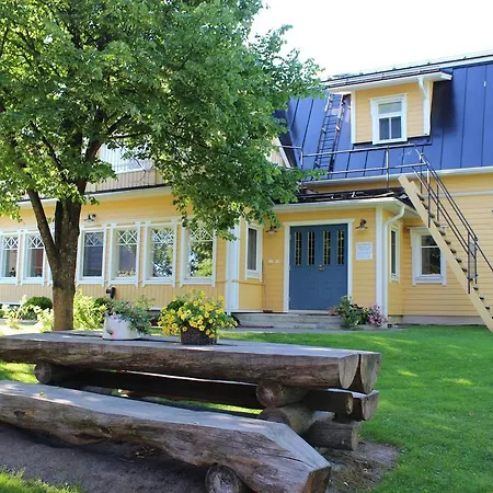 Bed & Breakfast Lomamokkila Savonlinna