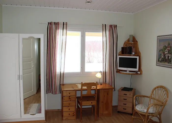 Lomamokkila Bed & Breakfast 4*