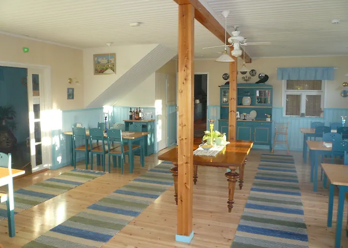 Lomamokkila Bed & Breakfast